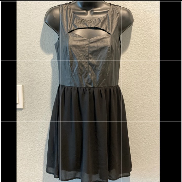 SOLD! Cecio Black Mini Dress. - Picture 1 of 5